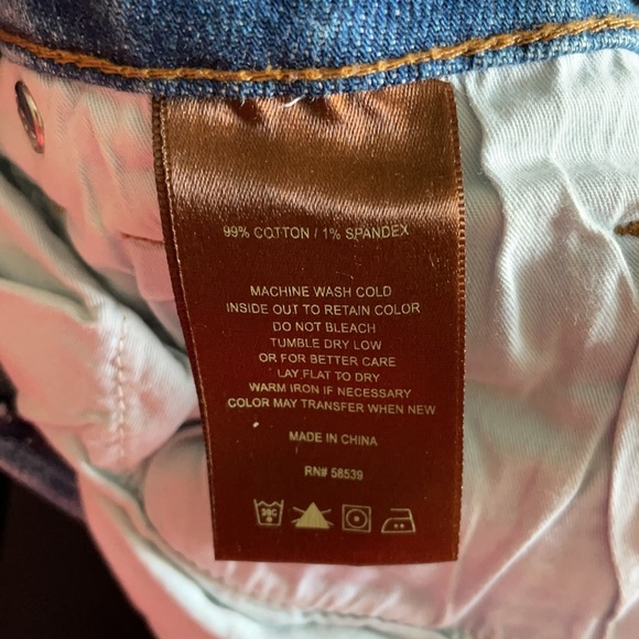 KUT from the Kloth Ripped “Catherine Boyfriend” Jean - Picture 10 of 11